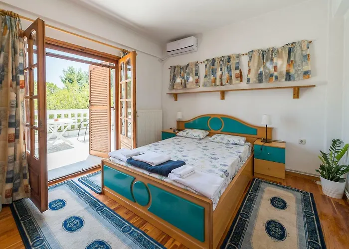 Villa Ampelos